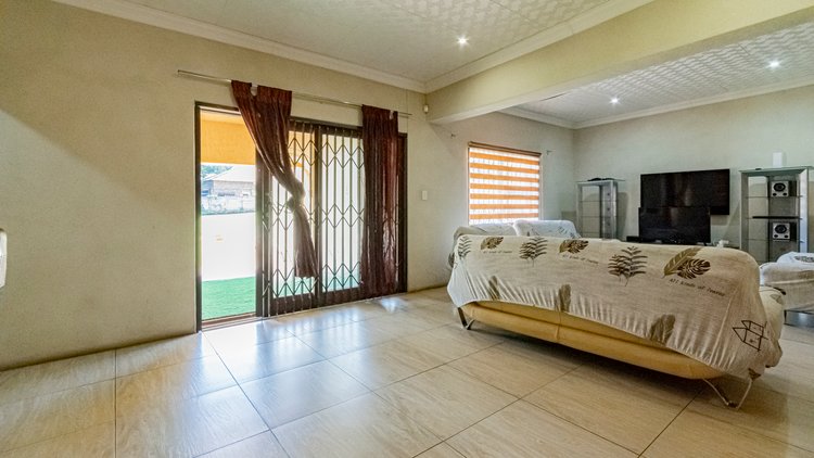 Image for Captivating Double Storey Home in Eldoraigne Online Auction