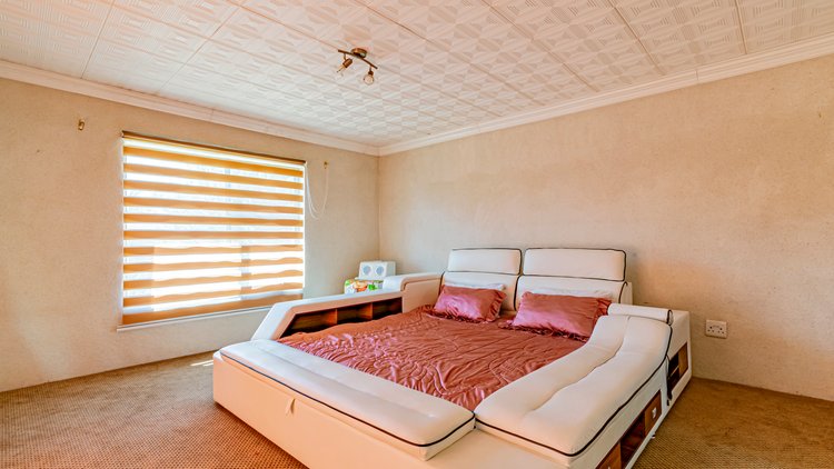 Image for Captivating Double Storey Home in Eldoraigne Online Auction