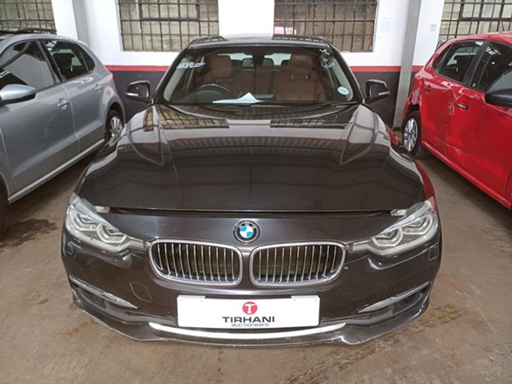 2016 BMW 3 SERIES 320i LUXURY LINE A/T