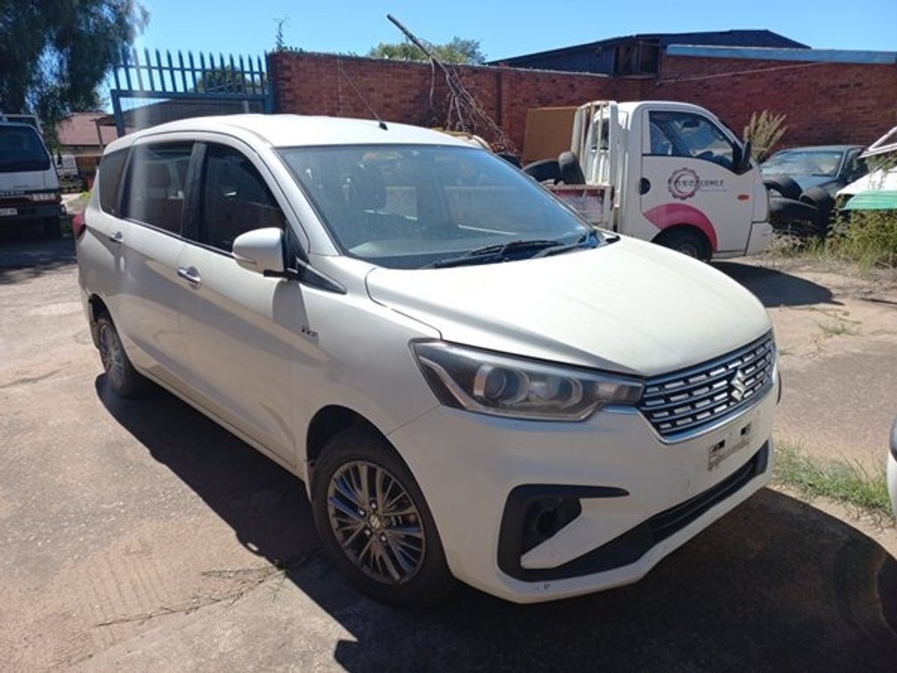SUZUKI ERTIGA