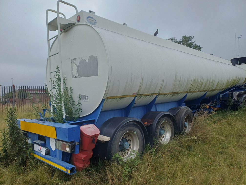 ROAD TANKER