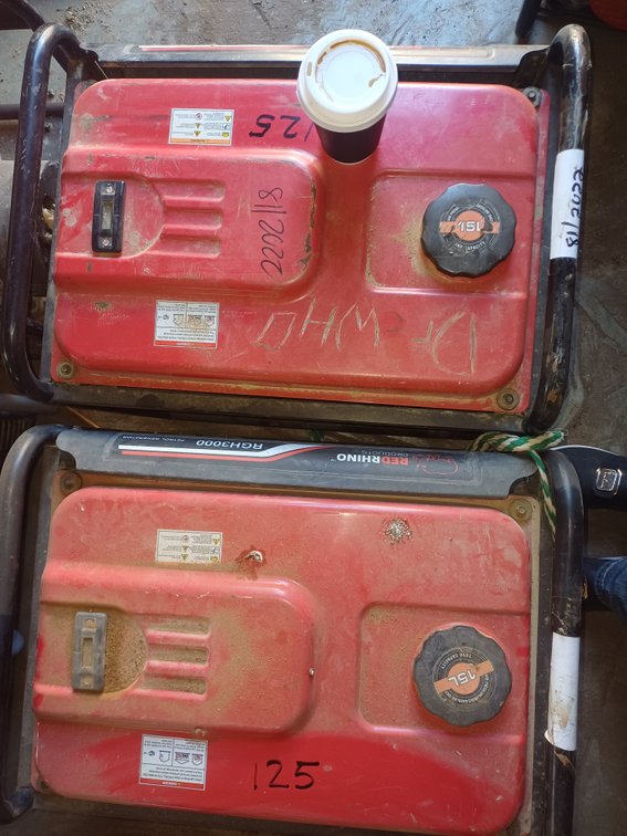 RED RHINO 2500W GENERATOR