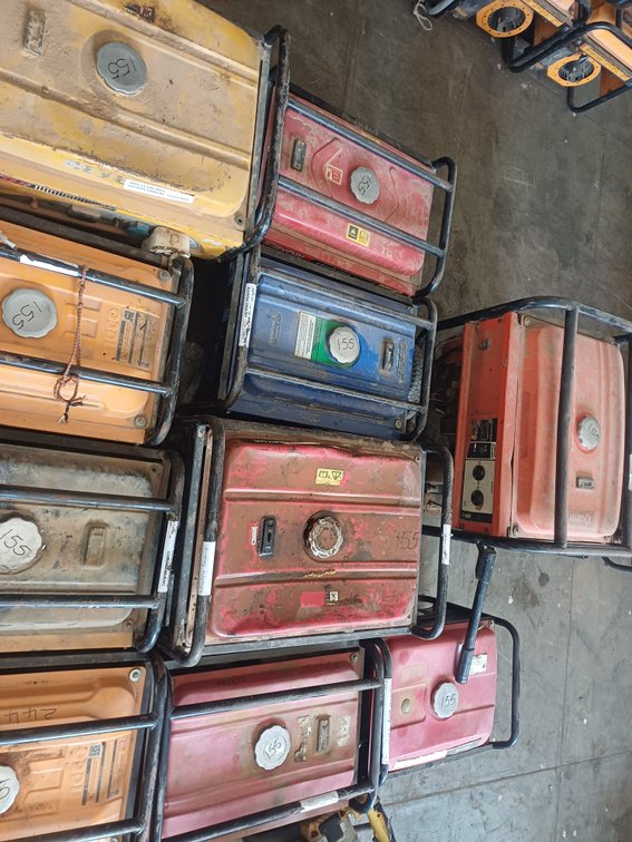 3 X RYOBI,  1 X ADENDORFF MGENER 220, 1 X BEYER 1 ELLIES,  1 X SUNNY  AND 3 X INGCO GENERATORS