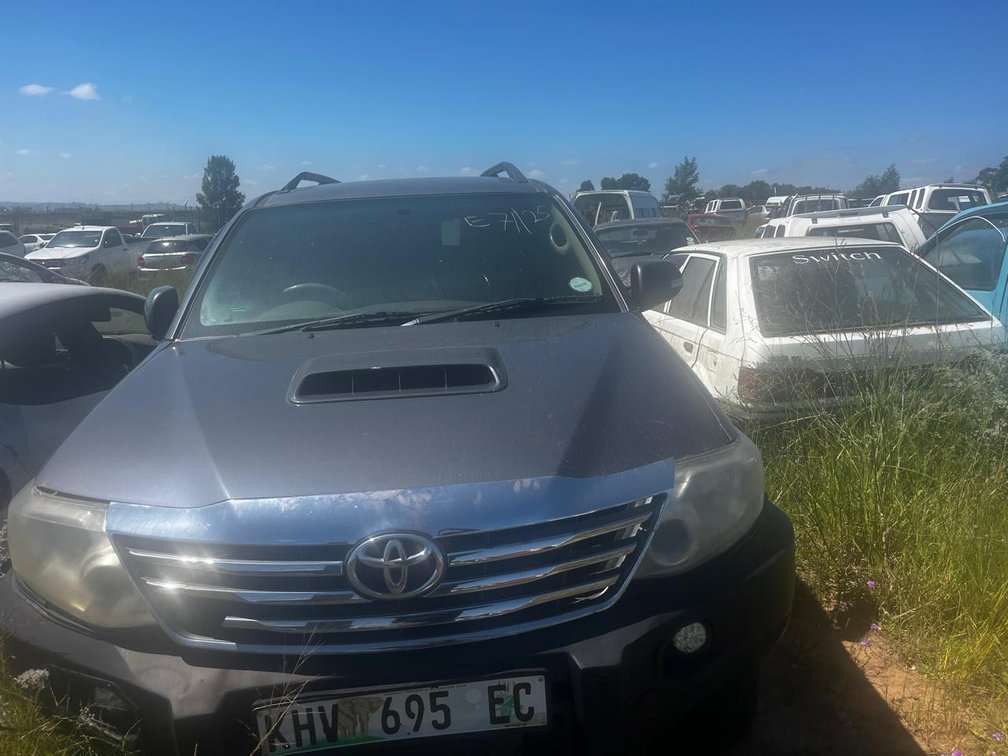 TOYOTA FORTUNER