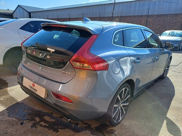 Image for 2017  VOLVO V40 D3 INSCRIPTION GEARTRONIC