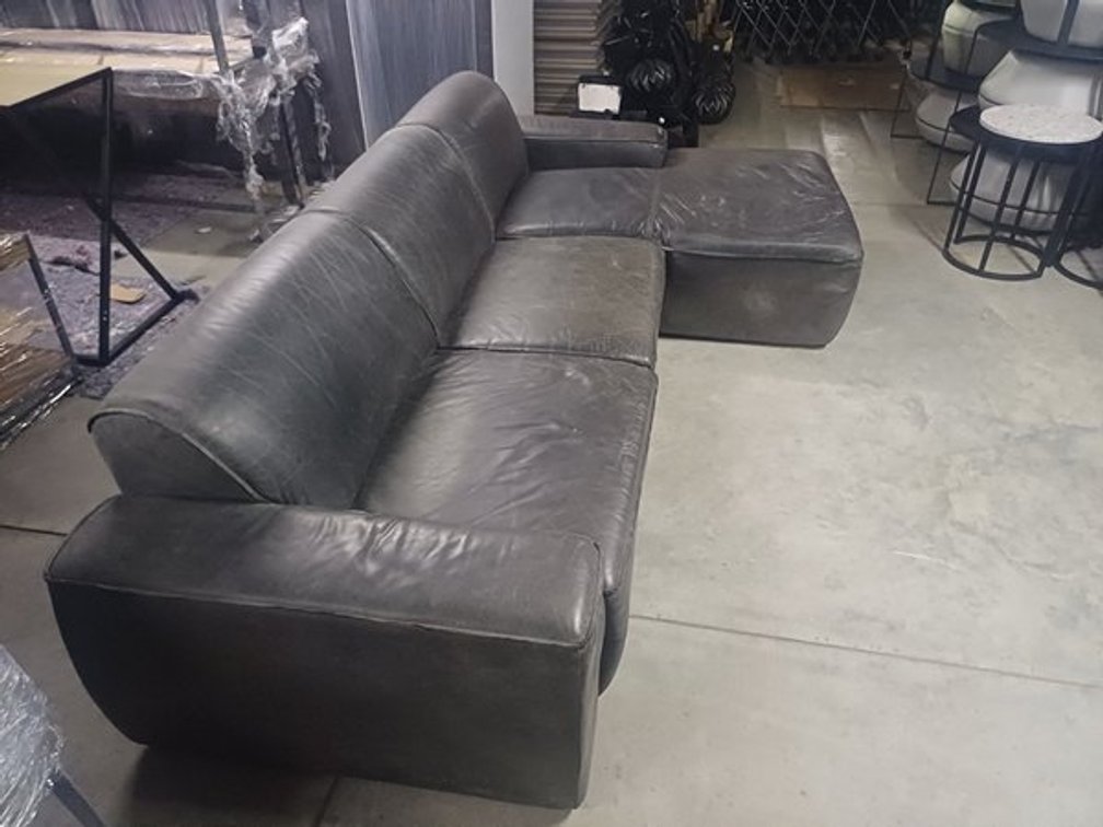 L SHAPED COUCH  X1