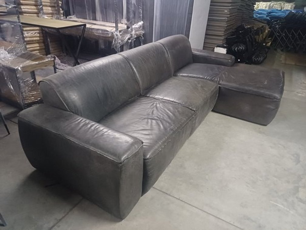 L SHAPED COUCH  X1