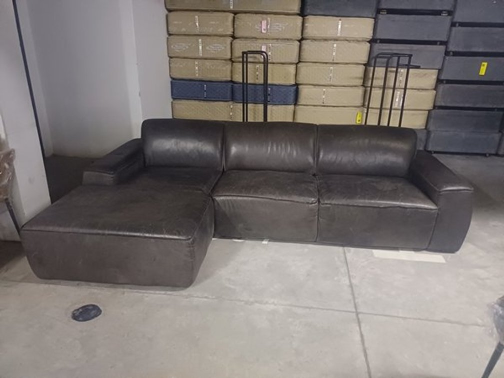 L SHAPED COUCH  X1