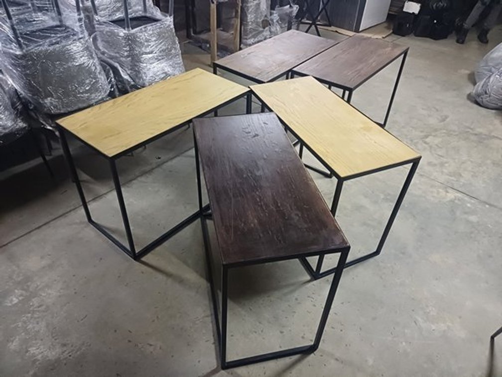 SMALL/STUDY DESK  X5