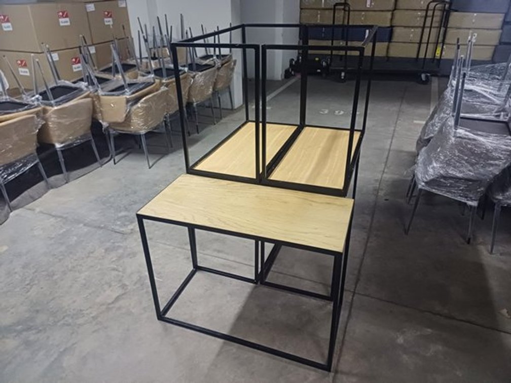 SMALL/STUDY DESK  X5