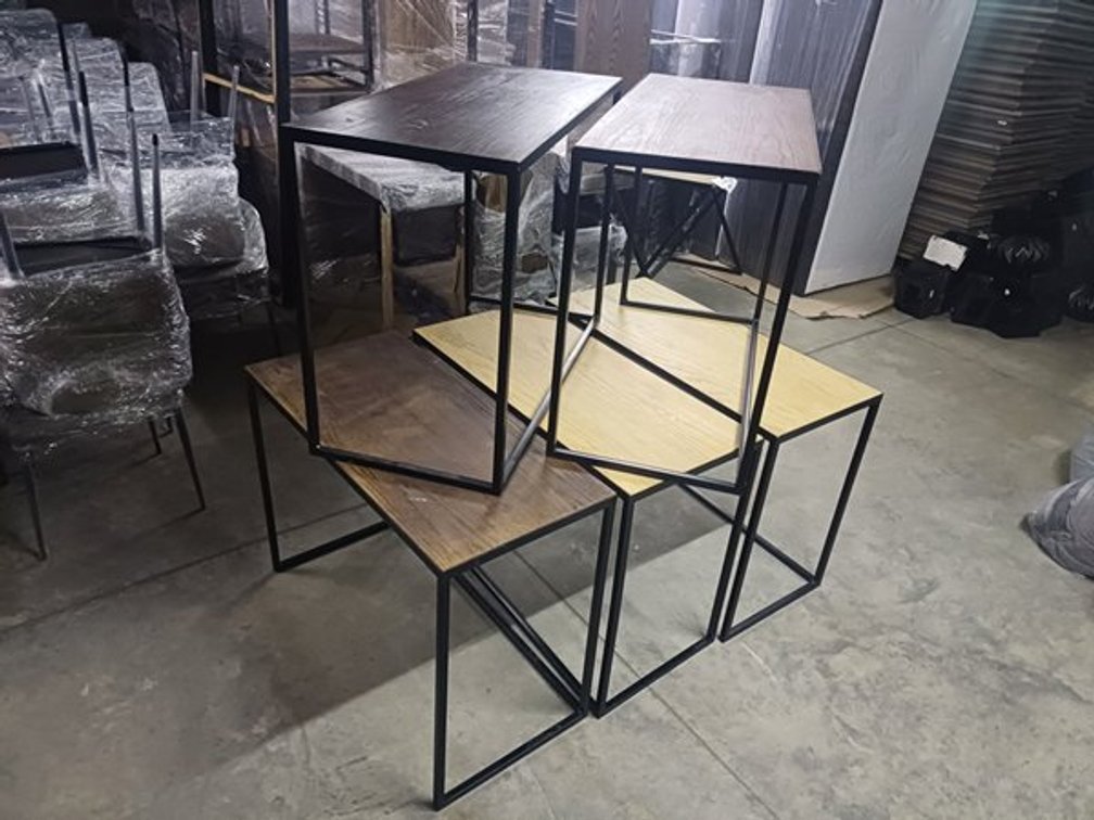 SMALL/STUDY DESK  X5