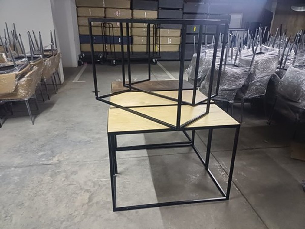 SMALL/STUDY DESK  X5