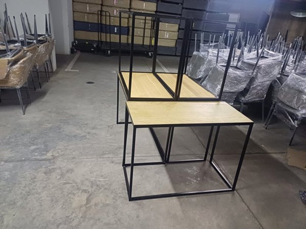 SMALL/STUDY DESK  X5