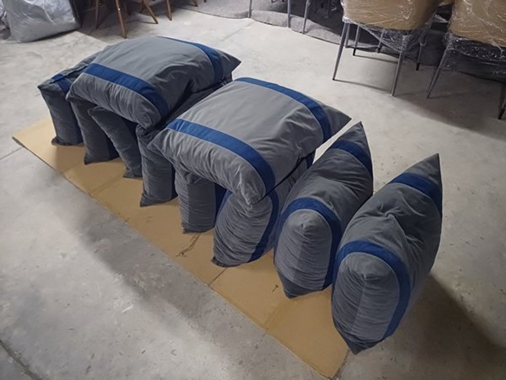 COUCH SCATTER BIG - GREY & BLUE LINE  X10