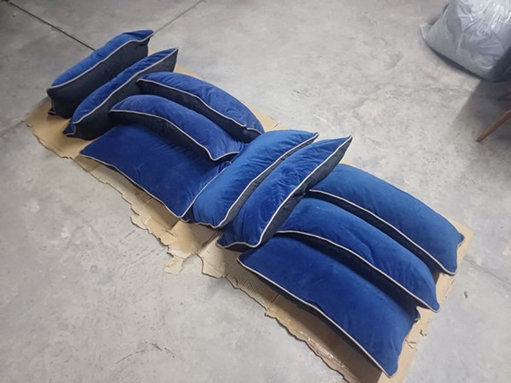BED SCATTERS - SMALL BLUE  X10