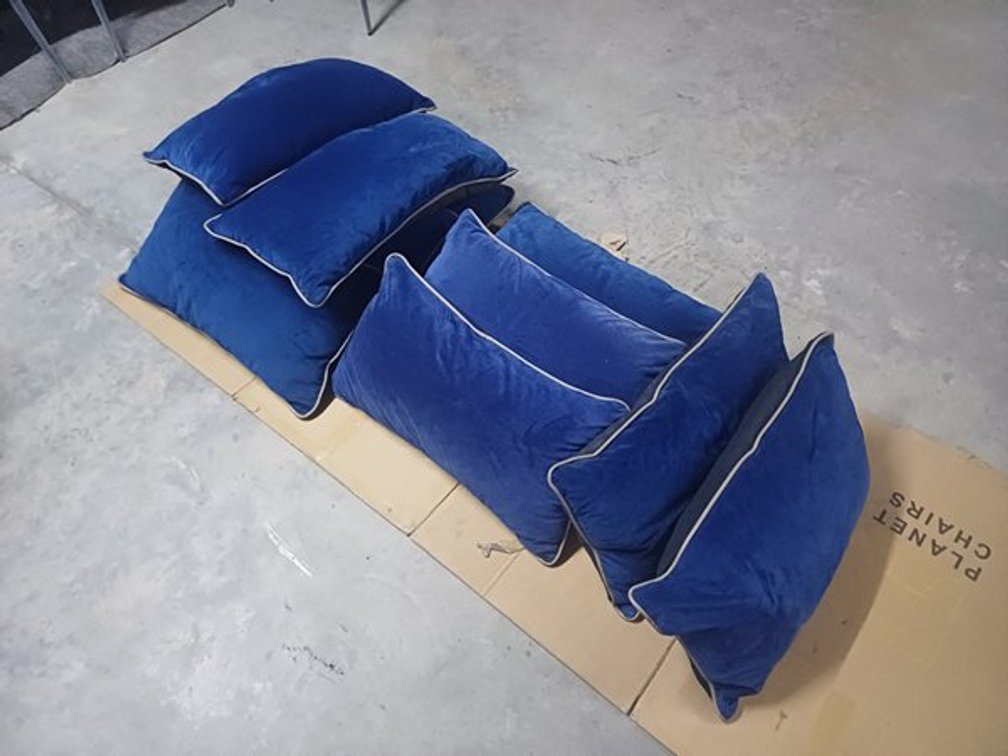BED SCATTERS - SMALL BLUE  X10