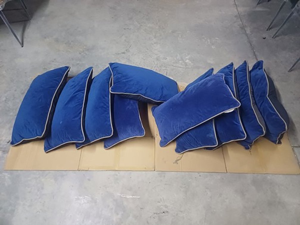 BED SCATTERS - SMALL BLUE  X10
