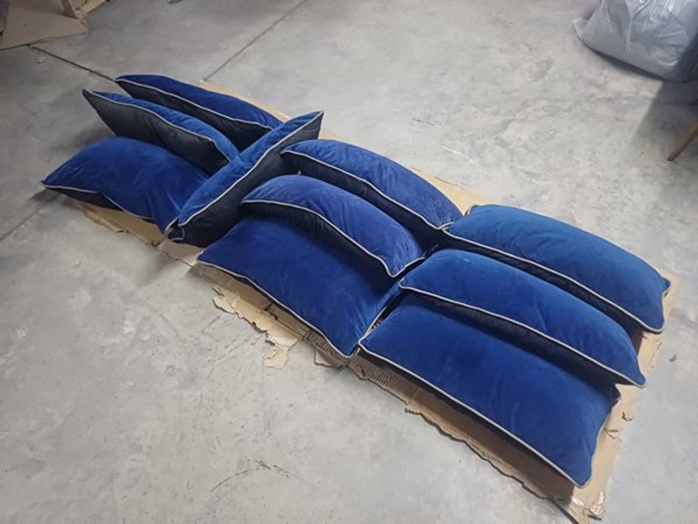 BED SCATTERS - SMALL BLUE  X10