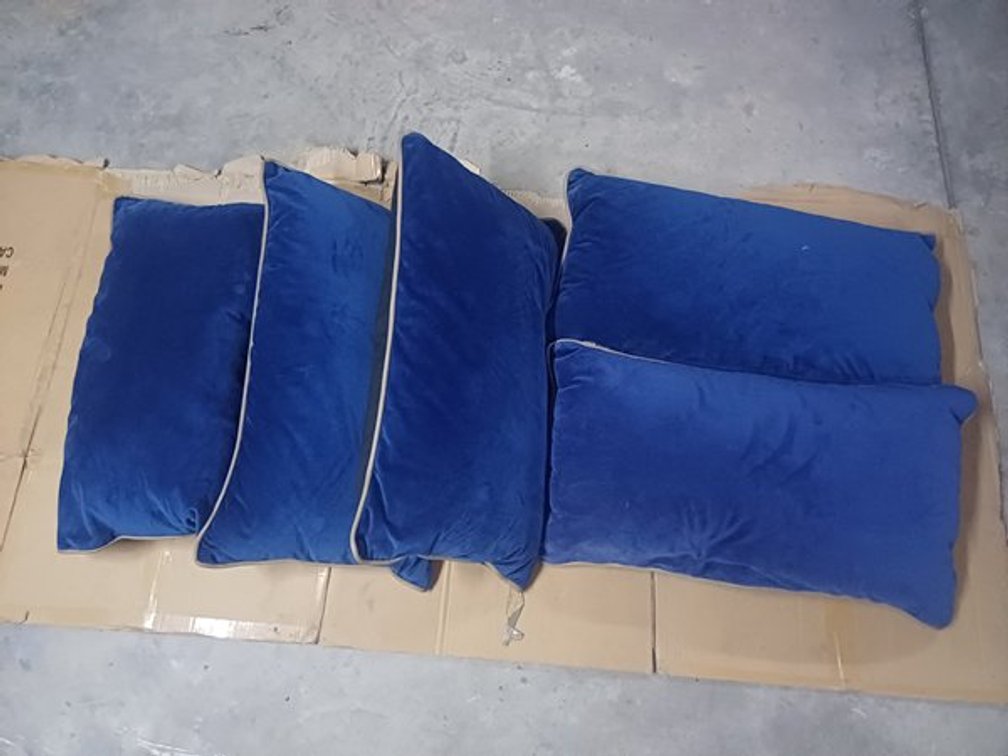 BED SCATTERS - SMALL BLUE X5