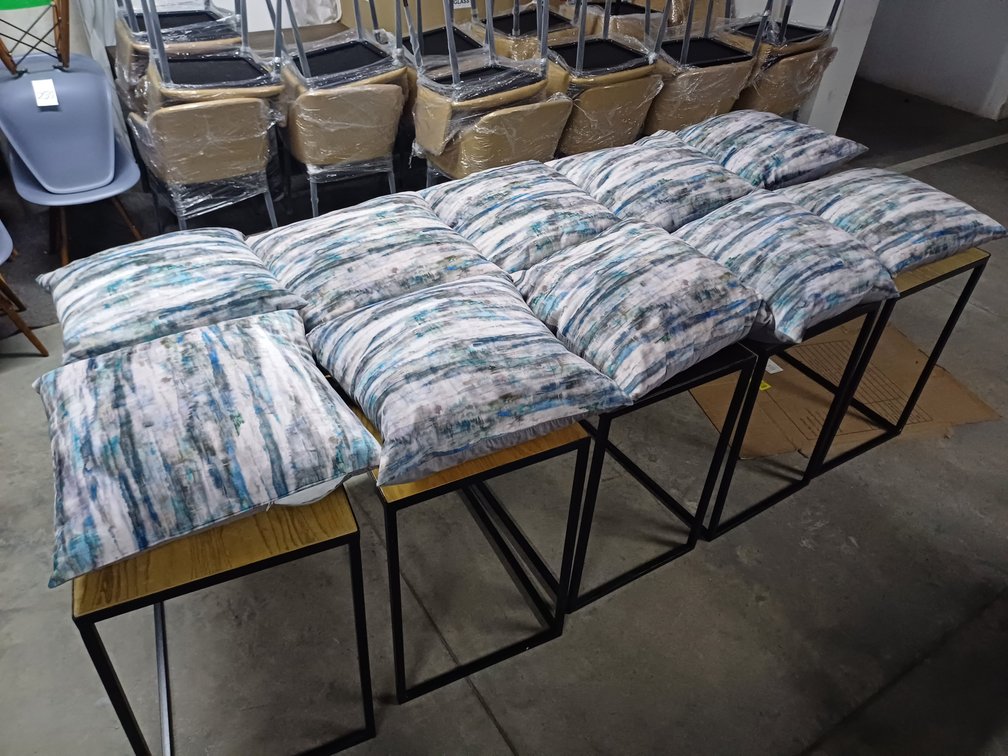 COUCH SCATTERS BIG - BLUE PATTERN  X10