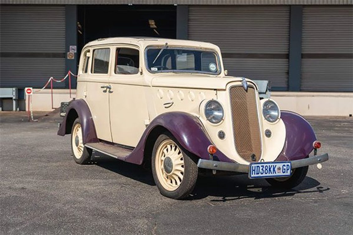 1936 Willys Overland Model 77 - Sedan