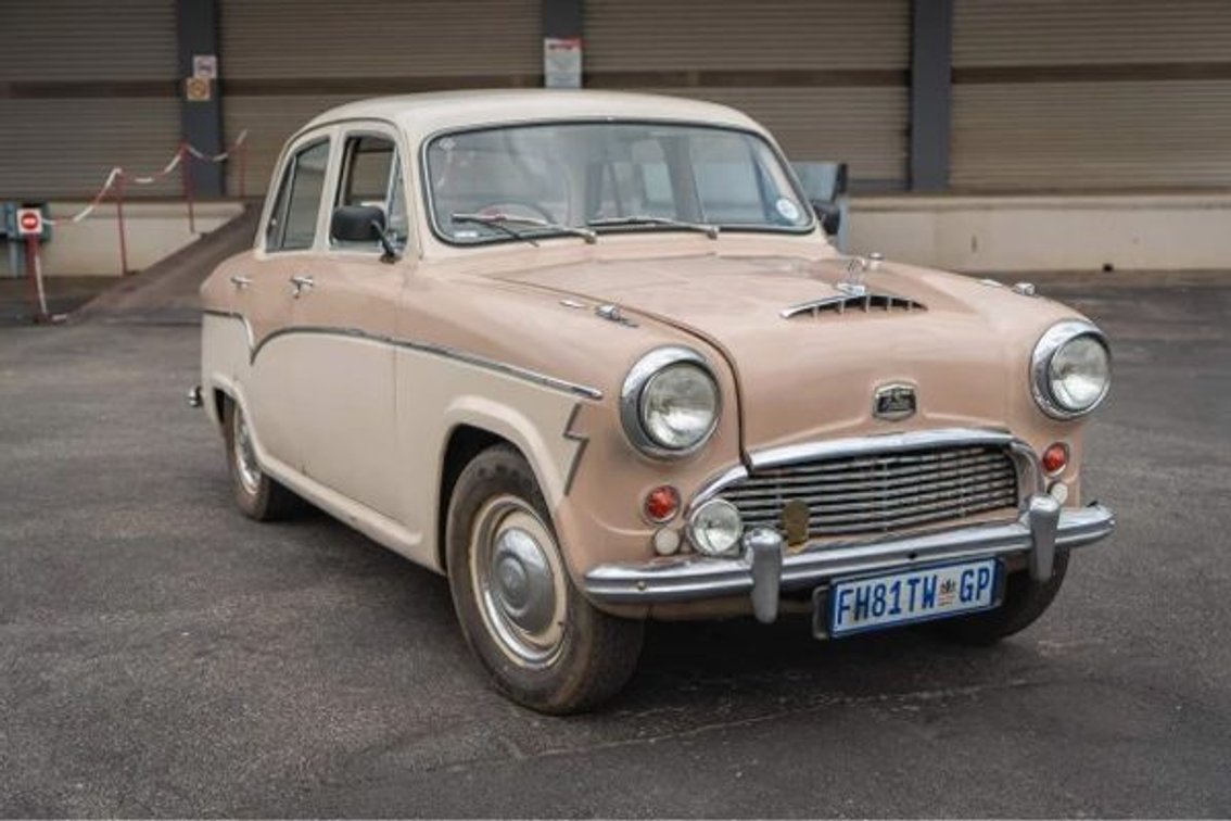 1954 Austin Cambridge - Saloon
