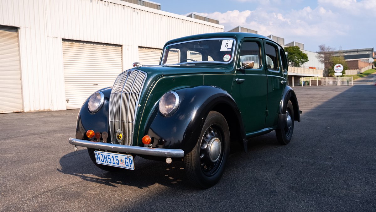 1946 Morris 8 - Saloo