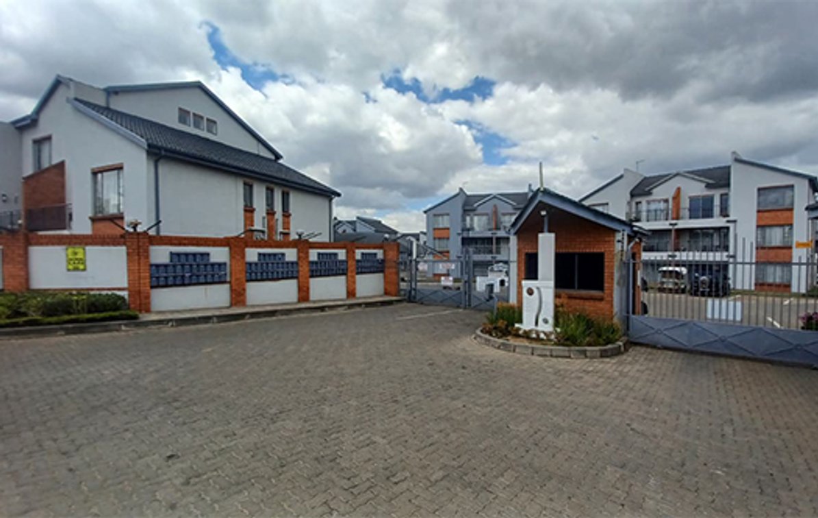 2 Upmarket Sectional Title Units