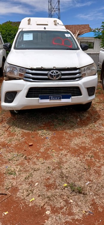 2017 TOYOTA HILUX VIN: AHTJX8DB500940288 KM: N/A