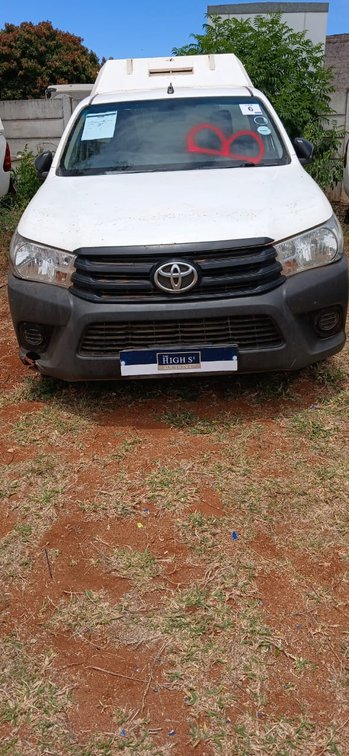 2021 TOYOTA HILUX VIN: AHTCW8CB201960120 KM: N/A