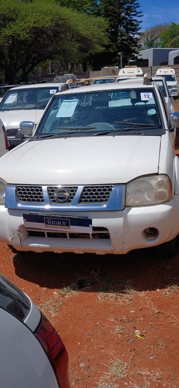 2015 NISSAN NP300 VIN: ADNCDGD22ZR085304 KM: N/A