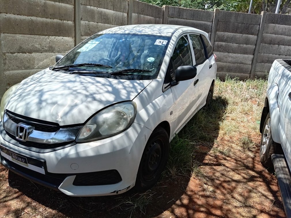 2015 HONDA MOBILLO VIN: MAKDD47B0FN000111 KM: N/A