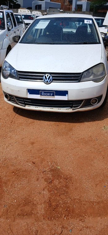 2016 VW POLO VIVO VIN: AAVZZZ6SZHU010762 KM: N/A