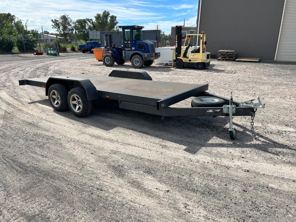 2020 HOME MADE BOGIE AXLE TILTING CAR TRAILER 