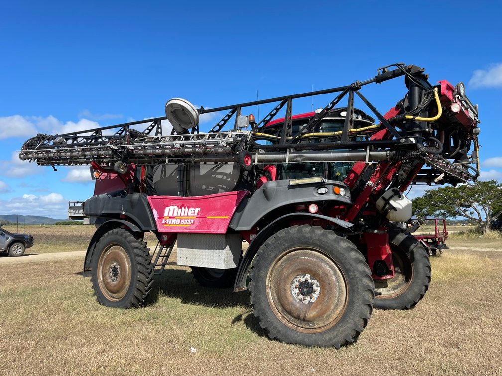 2014 MILLER PRO NITRO 36MTR SELF PROPELLED SPRAYER