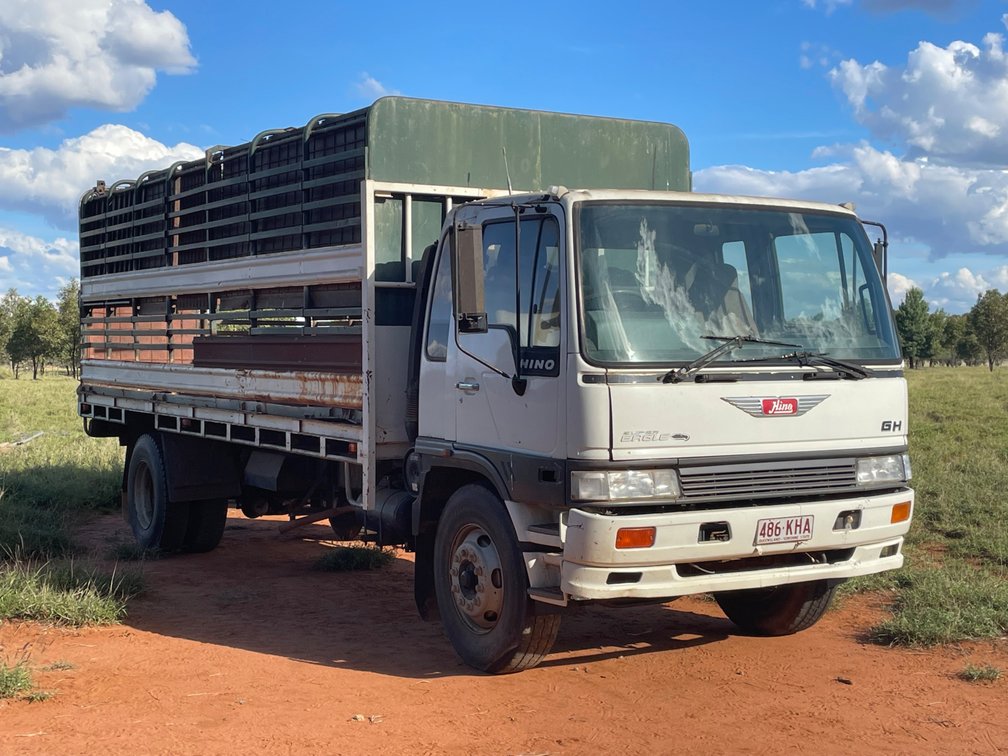 1992 HINO GH SUPER EAGLE 4X2 BODY TRUCK 