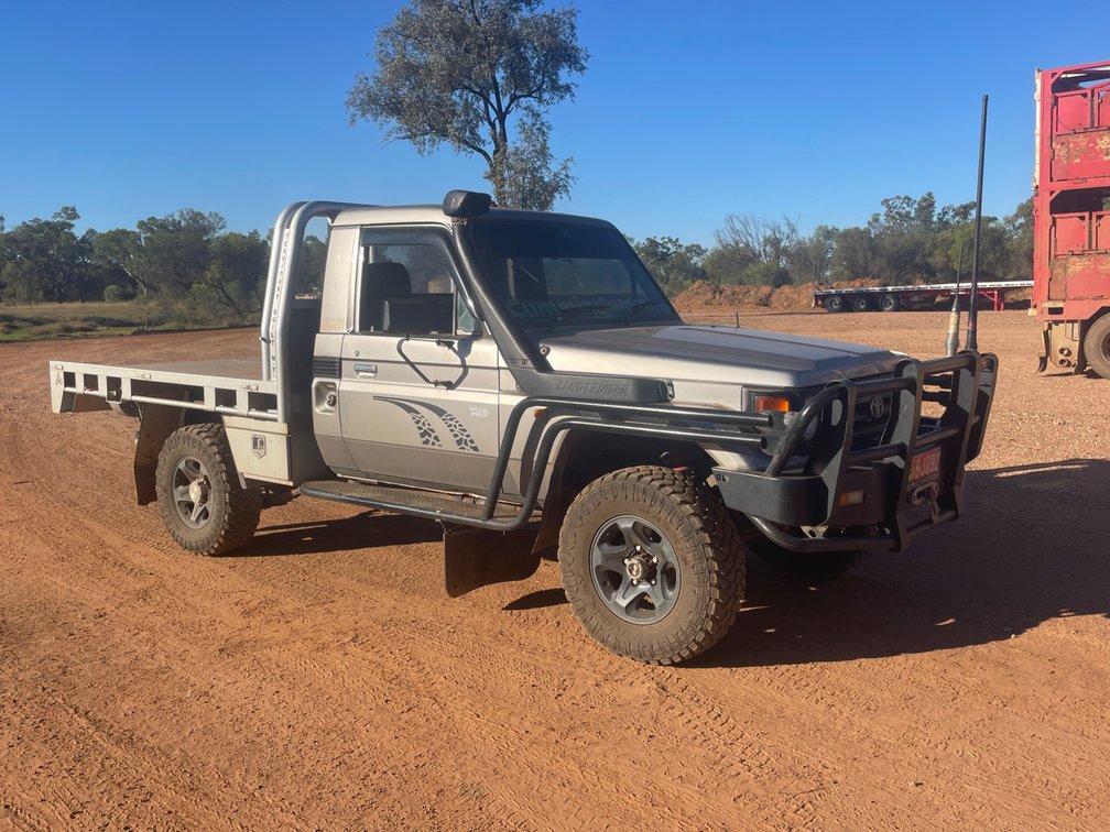 2006 TOYOTA LANDCRUISER 4X4 SINGLE CAB UTE