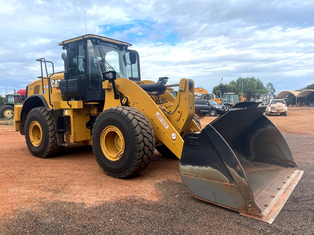 2022 CATERPILLAR 962M FRONT END WHEEL LOADER 