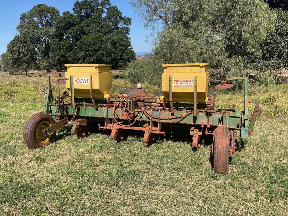 GWT VACUME 4 ROW PLANTER