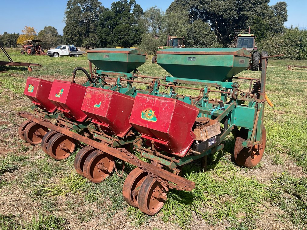 SUMAC ENGINEERING 4 ROW PLANTER