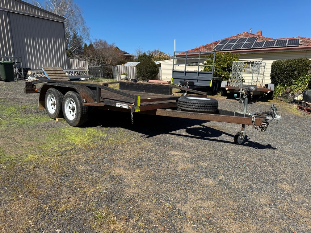 2018 MARIO TRAILERS 2.0T DUAL AXLE TRAILER WITH LOADING RAMPS