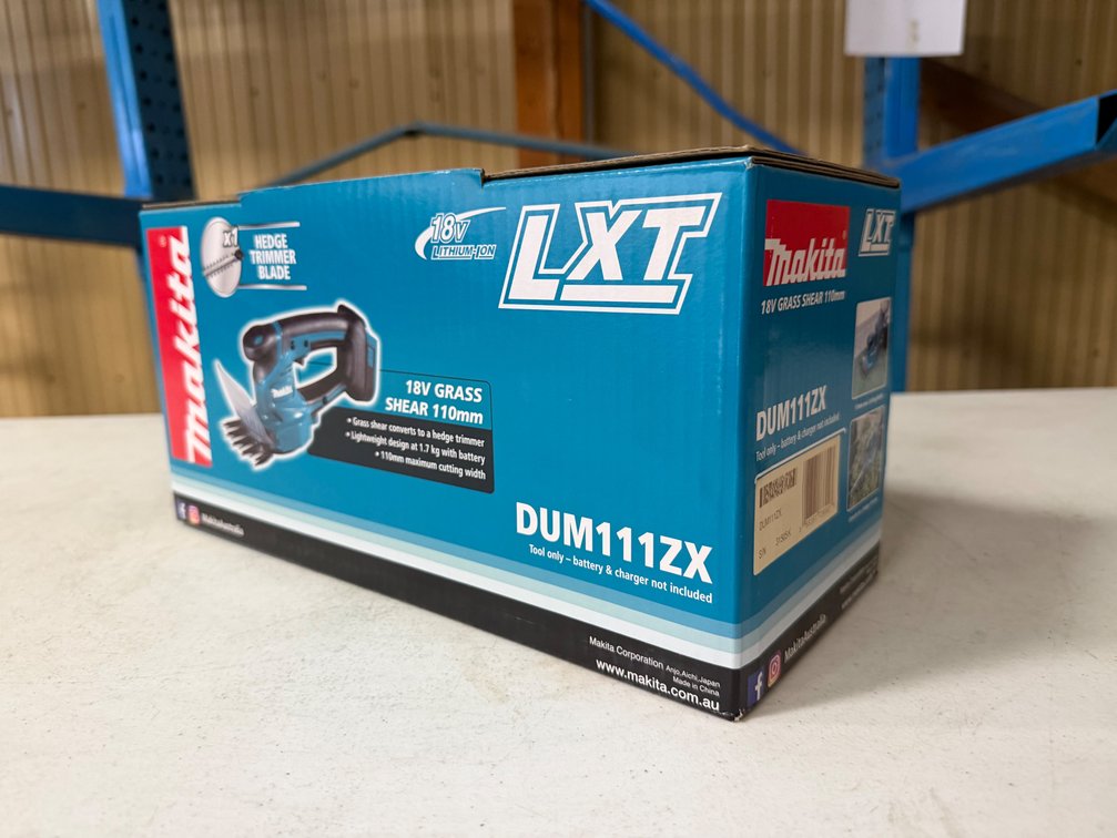 NEW MAKITA 110MM 18V CORDLESS GRASS SHEARER