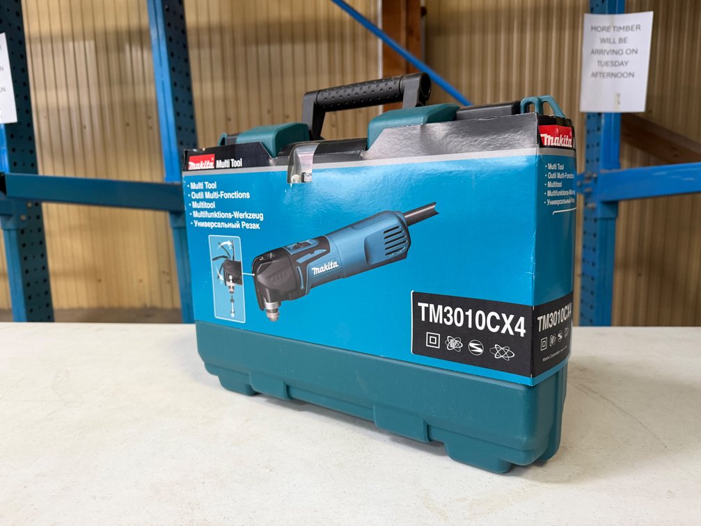 NEW MAKITA 240V ELECTRIC MULTI-TOOL