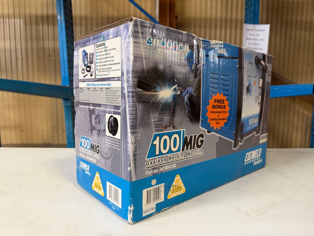 NEW CIGWELD 100-MIG GASLESS WELDING MACHINE