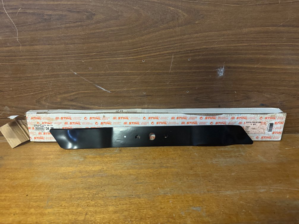 NEW STIHL LAWN MOWER BLADE (SUIT RMA-510)