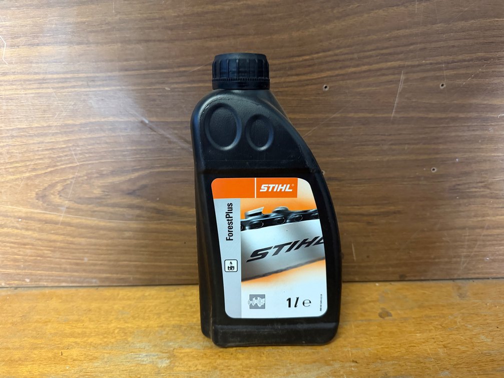 1 x NEW 1L STIHL FOREST PLUS BAR & CHAIN OIL