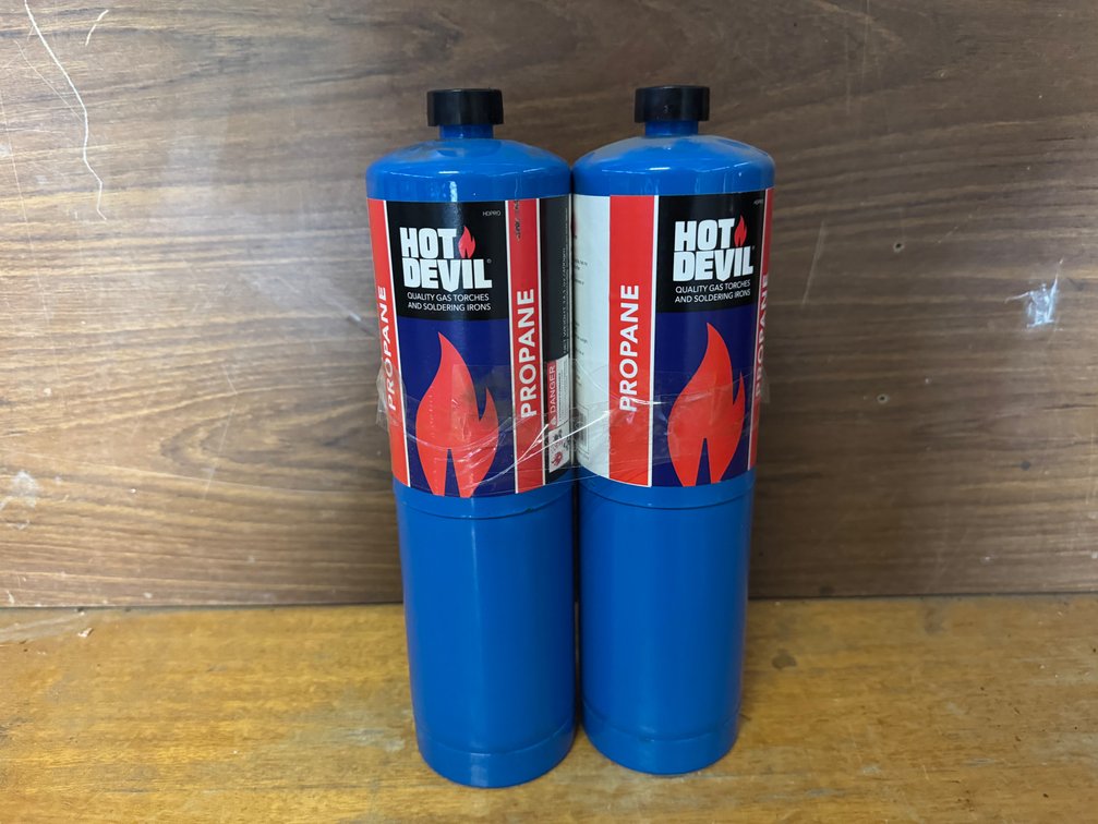 2 x NEW HOT DEVIL PROPANE GAS REFILL