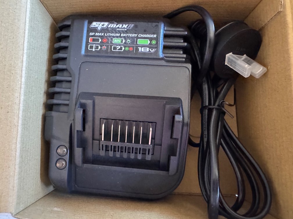 NEW SP MAX 18V BATTERY CHARGER