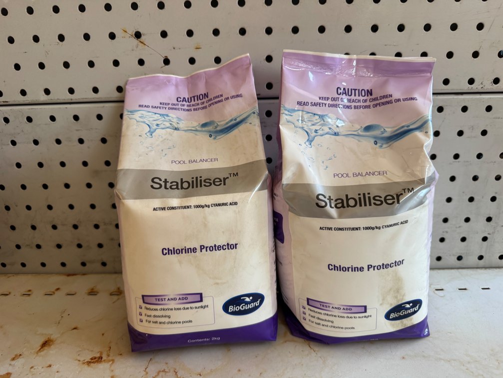 POOL MAINTENANCE l ADDITIVES