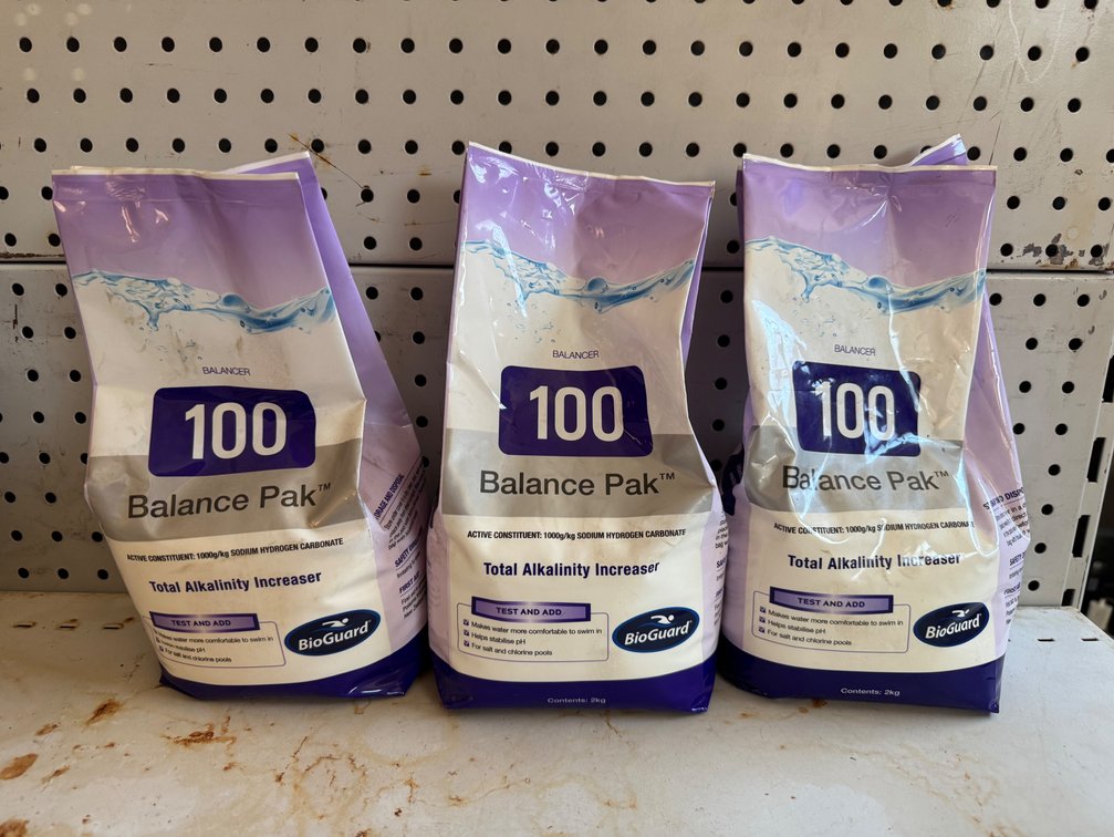 POOL MAINTENANCE l ADDITIVES